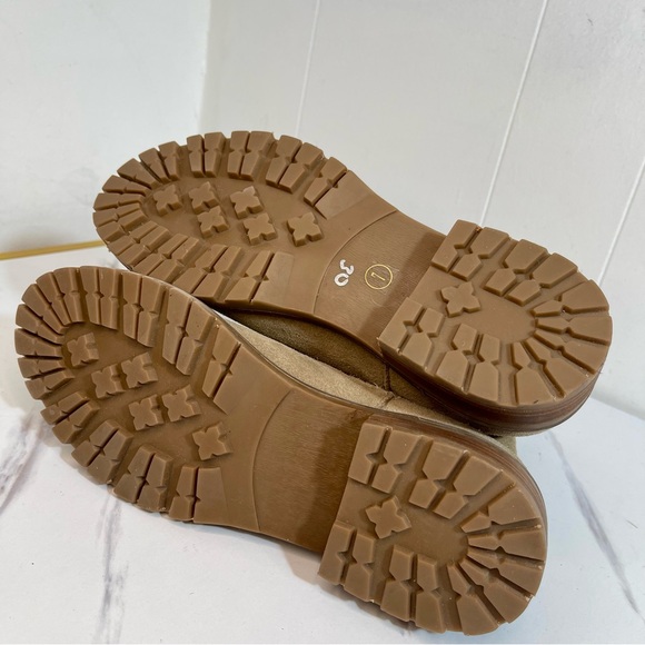 Steve Madden Leopold Women's 7 Oatmeal Suede Round Toe Ankle Chelsea LION310 - Picture 8 of 10